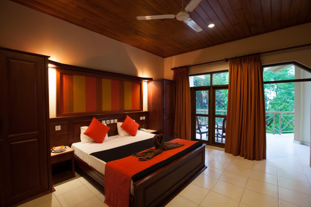 hotel-pelwehera-village-resort-sri-lanka